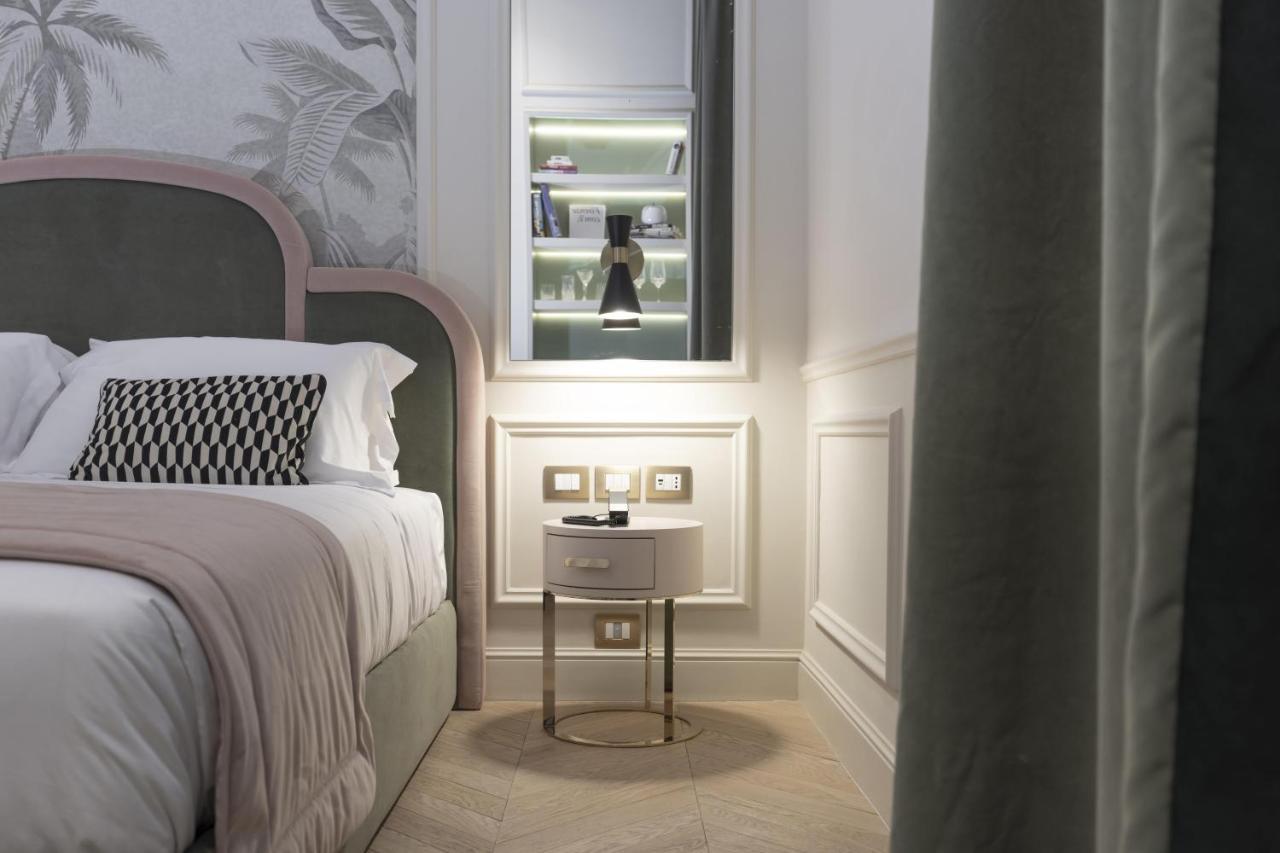 Hotel La Gemma ฟลอเรนซ์ ภายนอก รูปภาพ A bedroom at the hotel