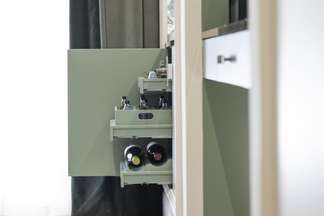 Hotel La Gemma ฟลอเรนซ์ ภายนอก รูปภาพ A wine rack