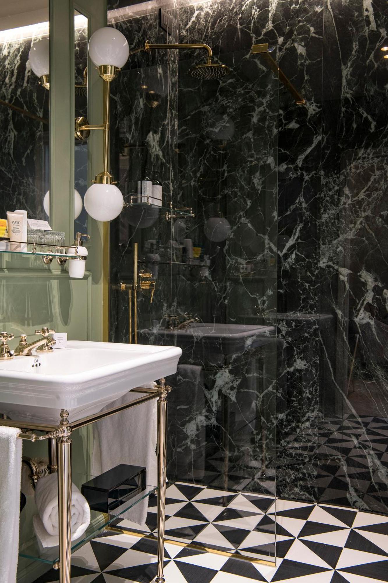 Hotel La Gemma ฟลอเรนซ์ ภายนอก รูปภาพ Bathroom in the hotel